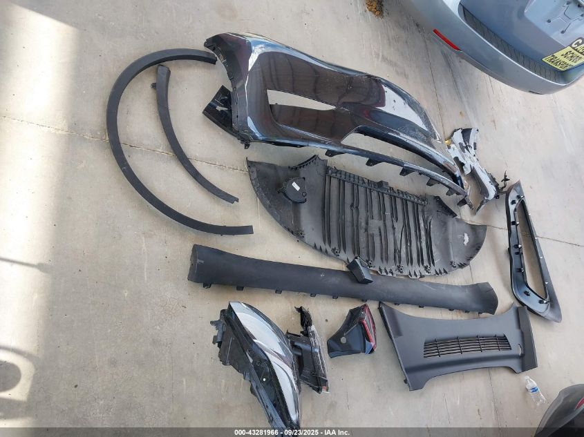 2024 Tesla Model Y VIN: 7SAYGDEDXRF094603 Lot: 43281966