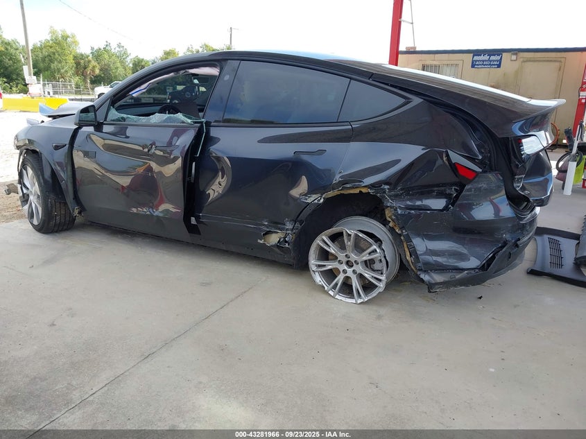 7SAYGDEDXRF094603 2024 TESLA MODEL Y photo no. 3