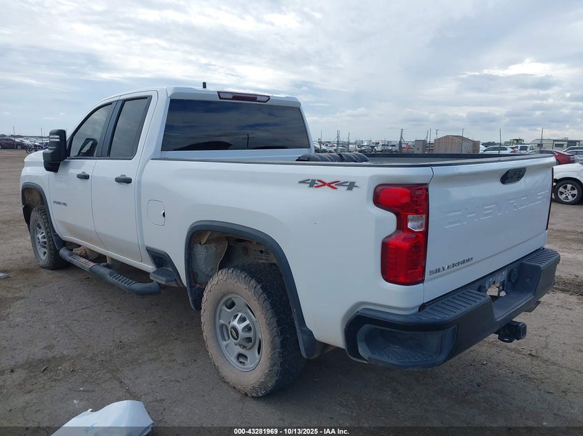 1GC5YLE70MF277076 2021 CHEVROLET SILVERADO photo no. 3