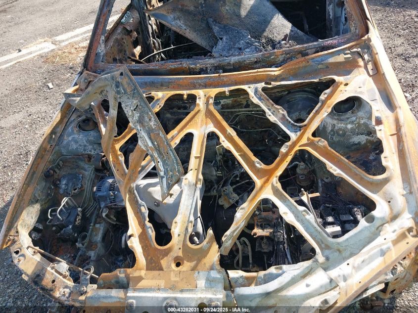 1999 Toyota Camry Le VIN: JT2BG22K5X0267698 Lot: 43282031