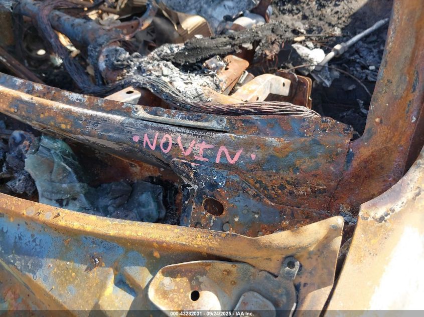 1999 Toyota Camry Le VIN: JT2BG22K5X0267698 Lot: 43282031