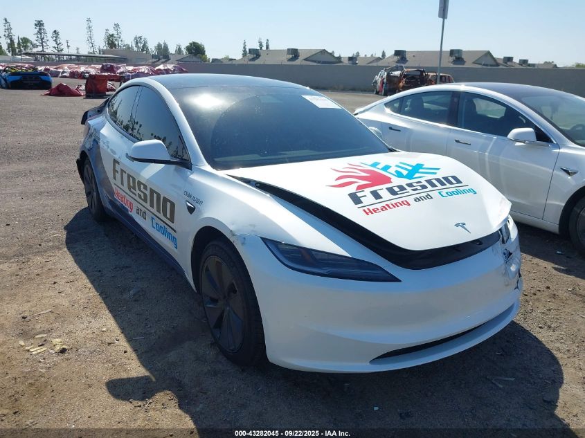 TESLA MODEL 3 LONG RANGE REAR-WHEEL DRIVE