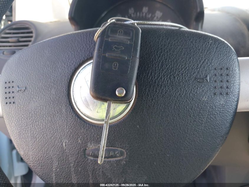 2005 Volkswagen New Beetle Gls VIN: 3VWCM31Y85M351277 Lot: 43282125