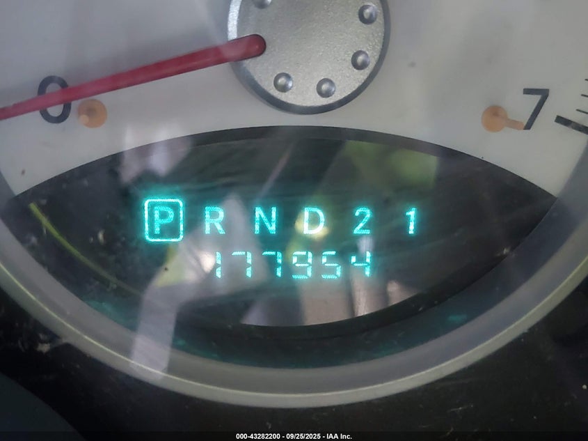 2005 Dodge Durango Limited VIN: 1D8HB58NX5F586545 Lot: 43282200