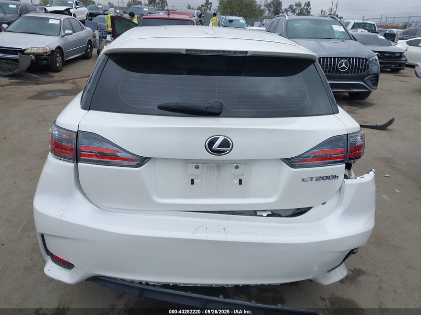 JTHKD5BH4G2263201 2016 LEXUS CT photo no. 16