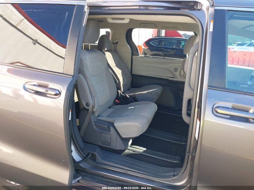 2021 Toyota Sienna Le VIN: 5TDKRKEC2MS016247 Lot: 43282256