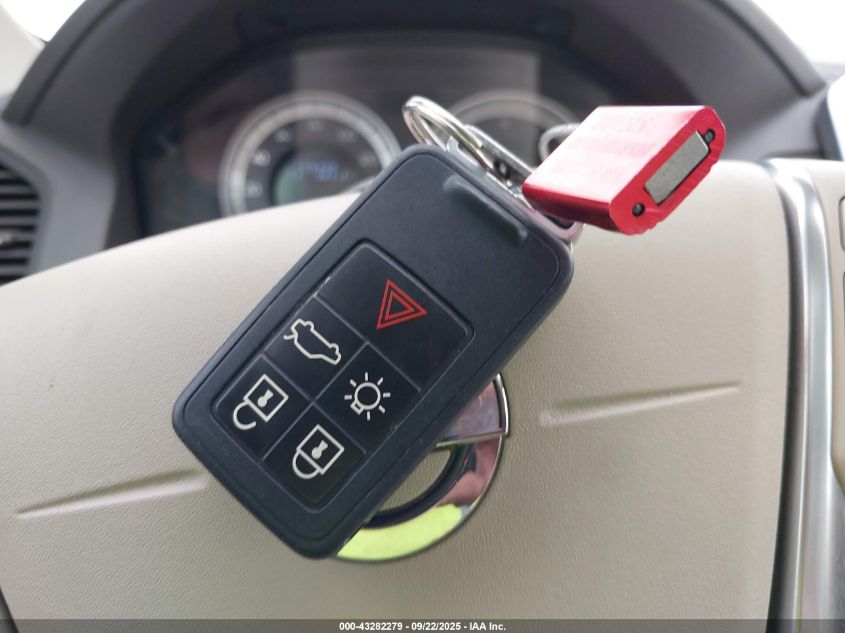 2011 Volvo Xc60 3.2/3.2 R-Design VIN: YV4952DZ2B2218202 Lot: 43282279