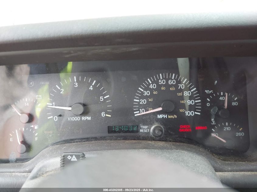 2001 Jeep Cherokee Sport VIN: 1J4FF48S01L586313 Lot: 43282305