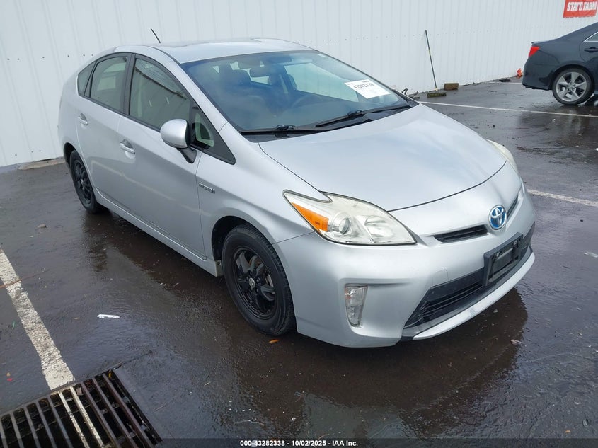 TOYOTA PRIUS THREE