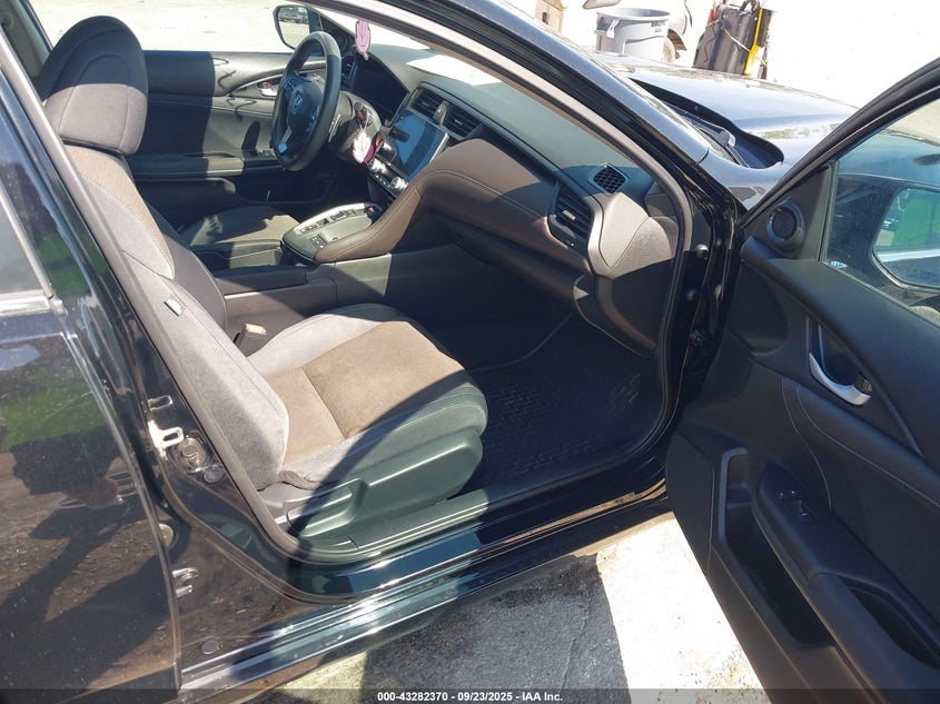 2019 HONDA INSIGHT EX - 19XZE4F52KE022837