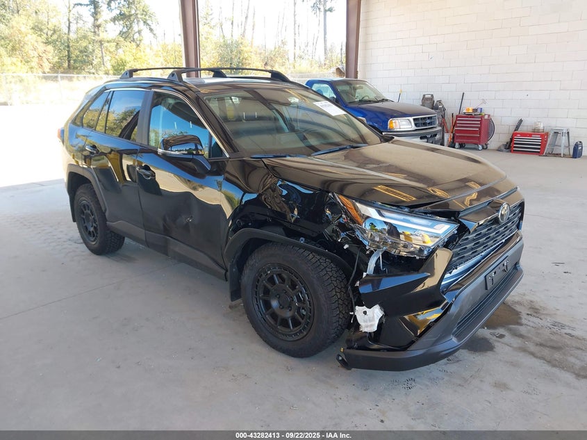 TOYOTA RAV4 XLE
