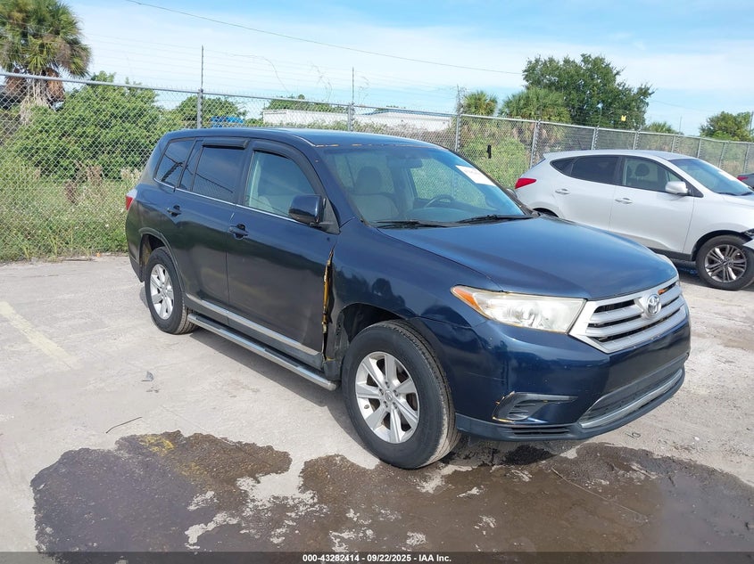 5TDBK3EH5DS213404 2013 Toyota Highlander Base V6 auction photo 1