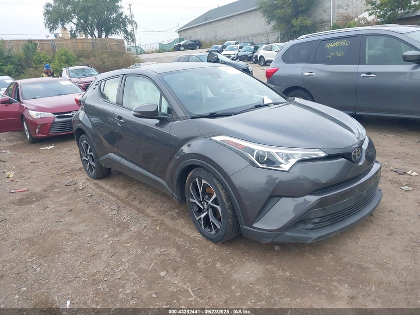 TOYOTA C-HR XLE
