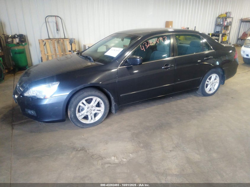 1HGCM56346A040635 2006 HONDA ACCORD photo no. 2