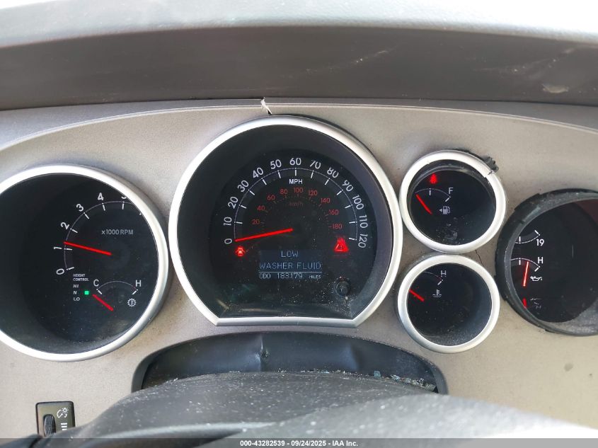 2010 Toyota Sequoia Platinum 5.7L V8 VIN: 5TDDW5G18AS028476 Lot: 43282539