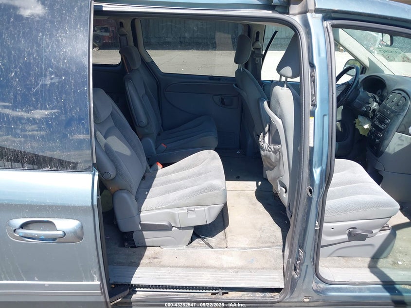 2005 Dodge Grand Caravan Sxt VIN: 2D4GP44L45R335526 Lot: 43282547