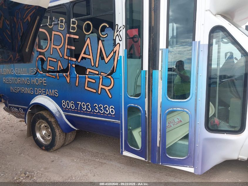 2004 Ford E-350 Cutaway Standard VIN: 1FDWE35S54HA40178 Lot: 43282640