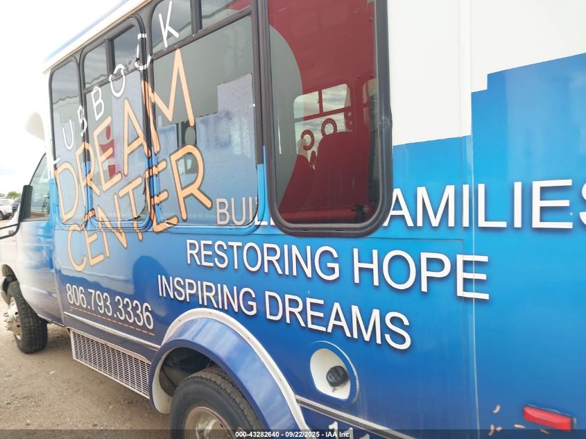 2004 Ford E-350 Cutaway Standard VIN: 1FDWE35S54HA40178 Lot: 43282640