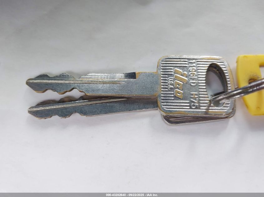 2004 Ford E-350 Cutaway Standard VIN: 1FDWE35S54HA40178 Lot: 43282640