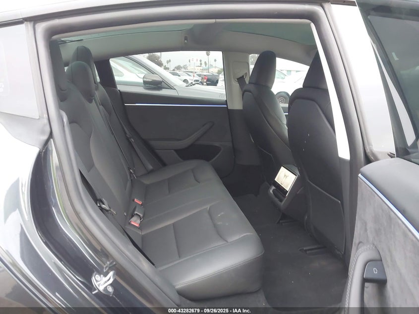 2025 Tesla Model 3 Long Range All-Wheel Drive VIN: 5YJ3E1EB3SF881960 Lot: 43282679