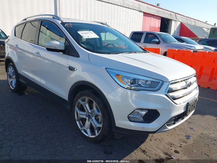 FORD ESCAPE TITANIUM