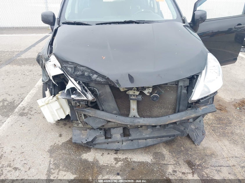 2009 Nissan Versa 1.8S VIN: 3N1BC13E49L398457 Lot: 43282736