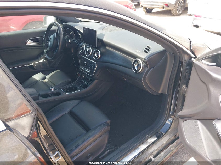 2018 MERCEDES-BENZ CLA 250 - WDDSJ4EB2JN551158