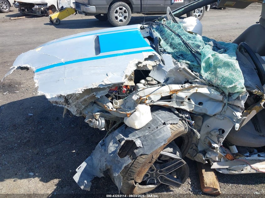 2000 Ford Mustang VIN: 1FAFP4048YF201093 Lot: 43283114