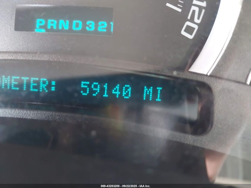 2005 Cadillac Escalade Standard VIN: 1GYEC63N55R252699 Lot: 43283208