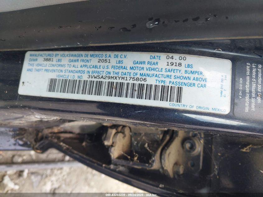 2000 Volkswagen Jetta Gls VIN: 3VWSA29MXYM175806 Lot: 43283239