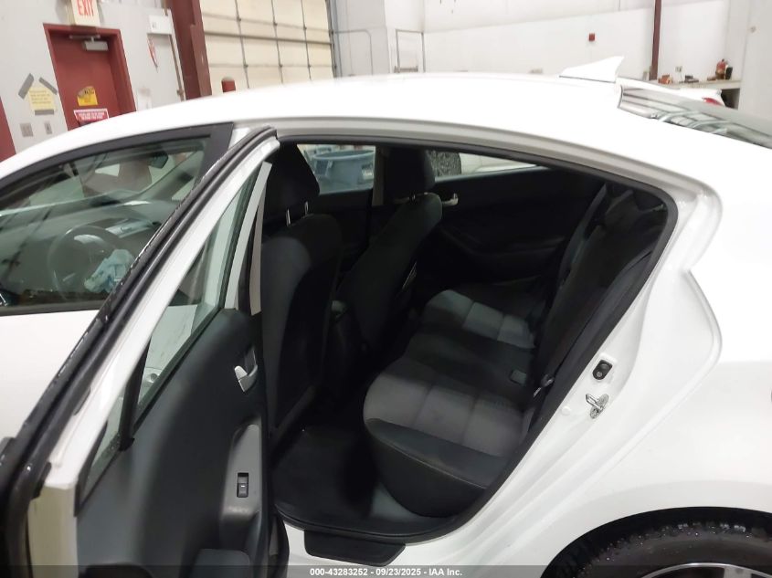 2018 Kia Forte Lx/S VIN: 3KPFL4A76JE238903 Lot: 43283252