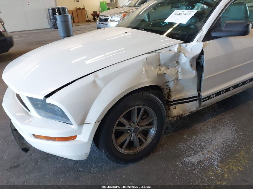 2005 Ford Mustang V6 Deluxe/V6 Premium VIN: 1ZVFT80N455155881 Lot: 43283417
