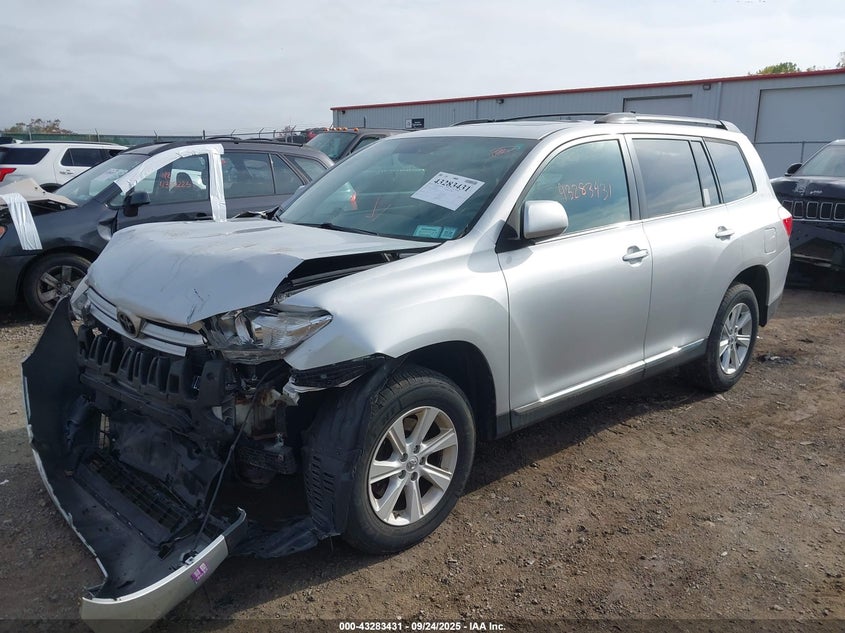 Vin: 5tdbk3eh9cs144344, lot: 43778035, toyota highlander se v6 20122