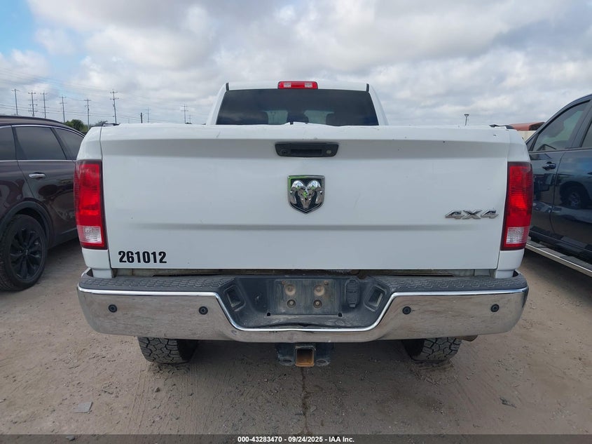 2018 Ram 2500 Tradesman 4X4 8' Box VIN: 3C6UR5HL6JG261012 Lot: 43283470