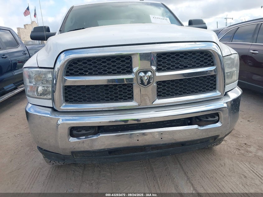 2018 Ram 2500 Tradesman 4X4 8' Box VIN: 3C6UR5HL6JG261012 Lot: 43283470