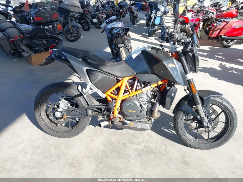 2014 Ktm 690 Duke VIN: VBKLDT406EM761157 Lot: 43283524