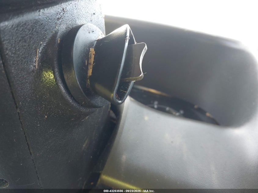 1999 Ford F-350 Lariat/Xl/Xlt VIN: 1FTSF31F6XEB27487 Lot: 43283556