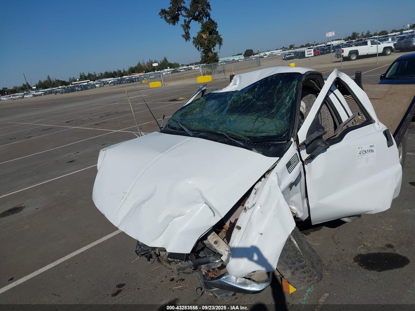 1999 Ford F-350 Lariat/Xl/Xlt VIN: 1FTSF31F6XEB27487 Lot: 43283556