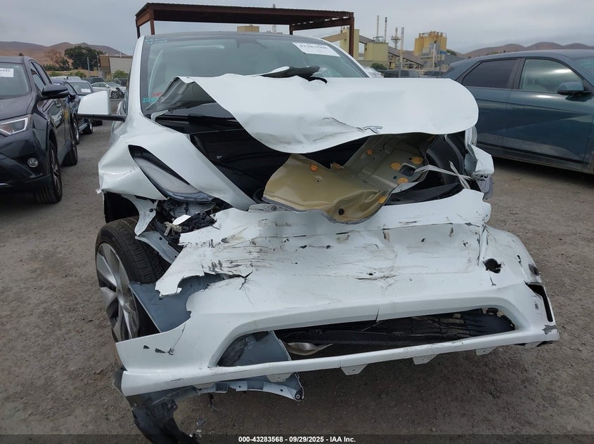 2023 Tesla Model Y Awd/Long Range Dual Motor All-Wheel Drive VIN: 7SAYGDEE7PF633166 Lot: 43283568