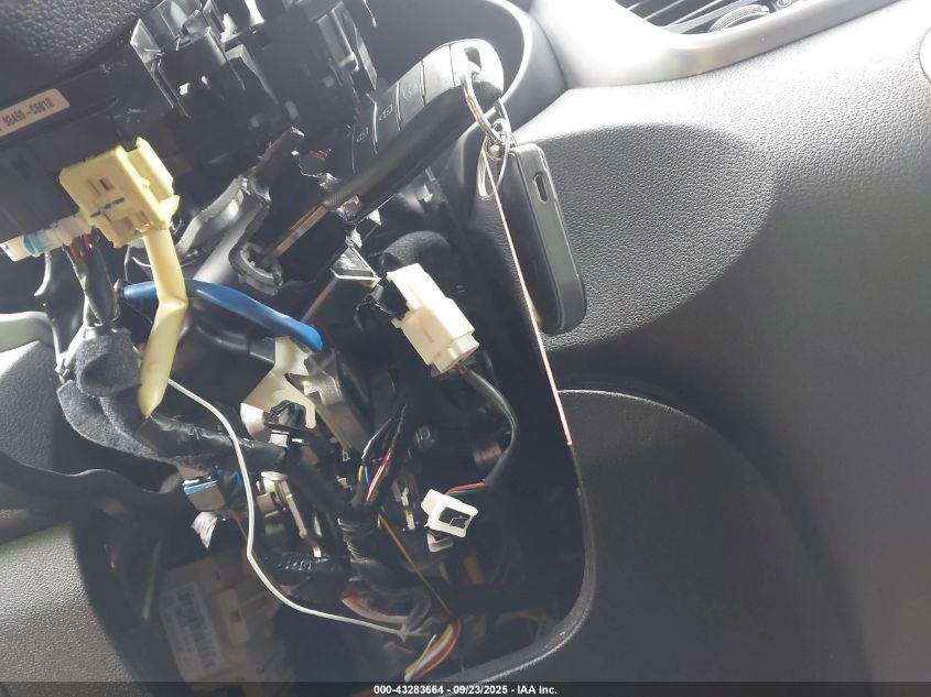 2017 Kia Sorento 3.3L Lx VIN: 5XYPGDA51HG204226 Lot: 43283664