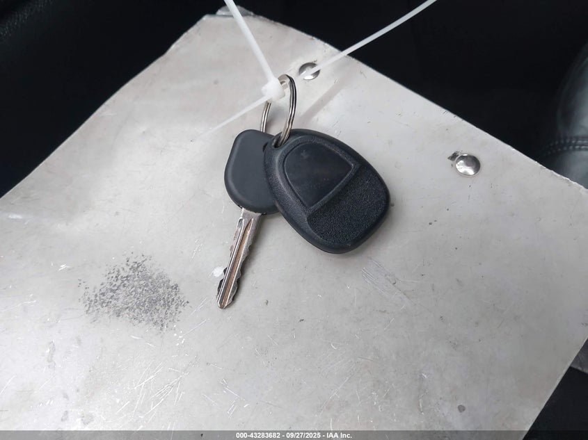 2008 GMC Yukon Denali VIN: 1GKEC638X8J158485 Lot: 43283682