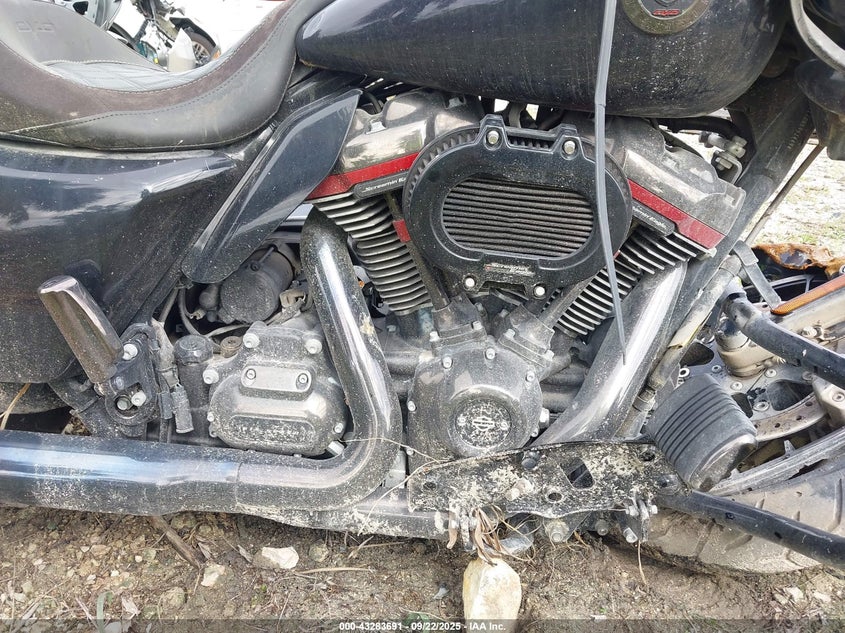 2022 HARLEY-DAVIDSON FLHXSE - 1HD1PXL10NB951449