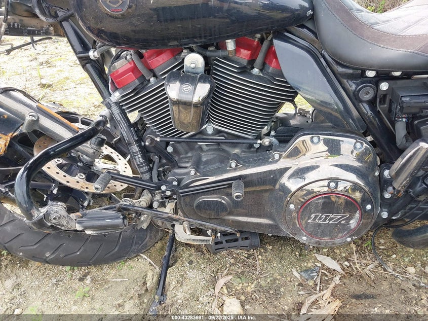 2022 HARLEY-DAVIDSON FLHXSE - 1HD1PXL10NB951449