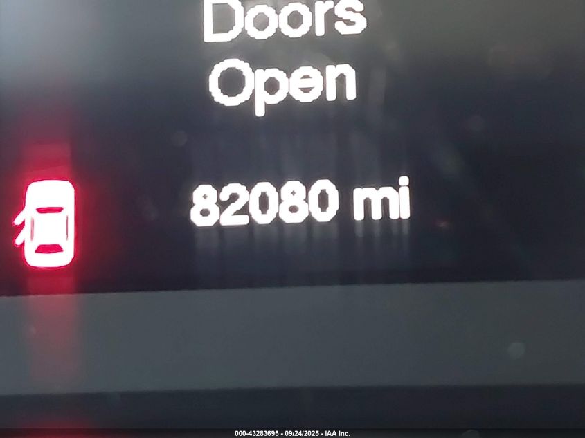 2018 Jeep Cherokee Latitude Plus 4X4 VIN: 1C4PJMLB5JD516882 Lot: 43283695