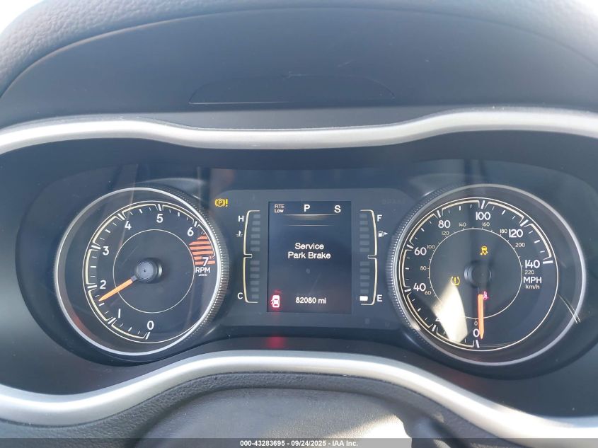 2018 Jeep Cherokee Latitude Plus 4X4 VIN: 1C4PJMLB5JD516882 Lot: 43283695