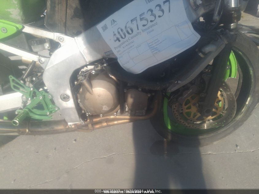 2001 Kawasaki Zx600 J1 VIN: JKAZX4J111A038618 Lot: 43283708