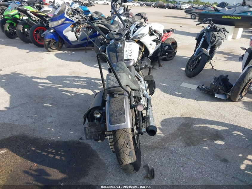 2015 Harley-Davidson Fls Softail Slim VIN: 1HD1JRV19FB031704 Lot: 43283774