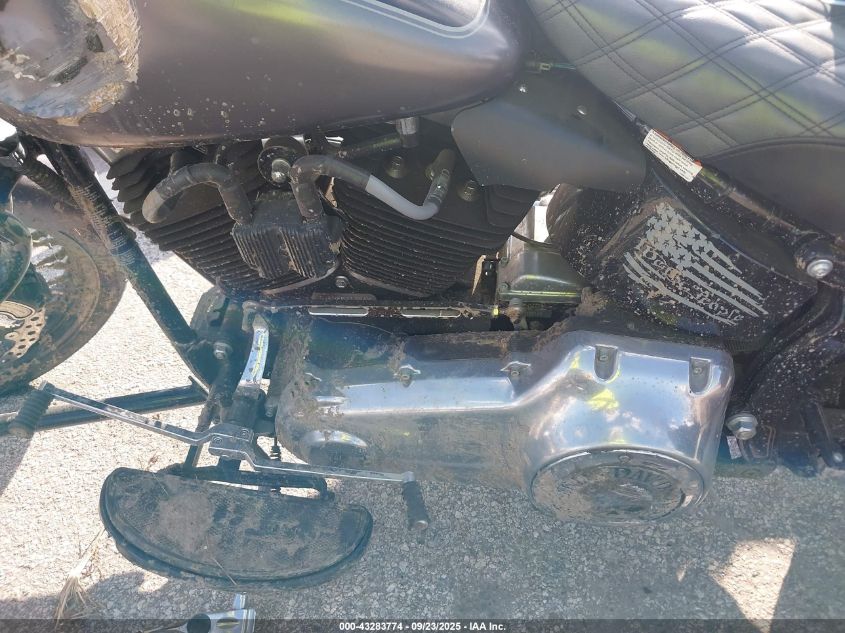 2015 Harley-Davidson Fls Softail Slim VIN: 1HD1JRV19FB031704 Lot: 43283774