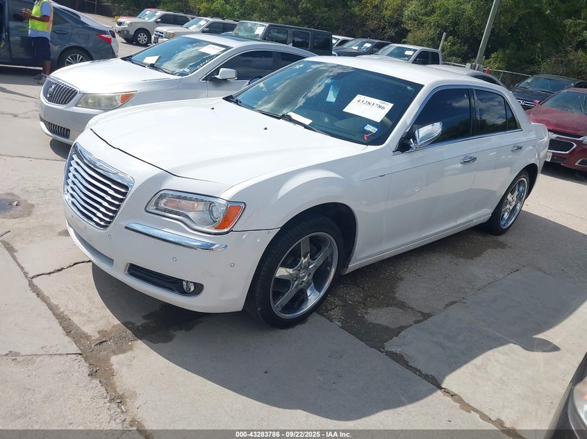 Vin: 2c3ca5cg1bh585609, lot: 43778393, chrysler 300 limited 20112