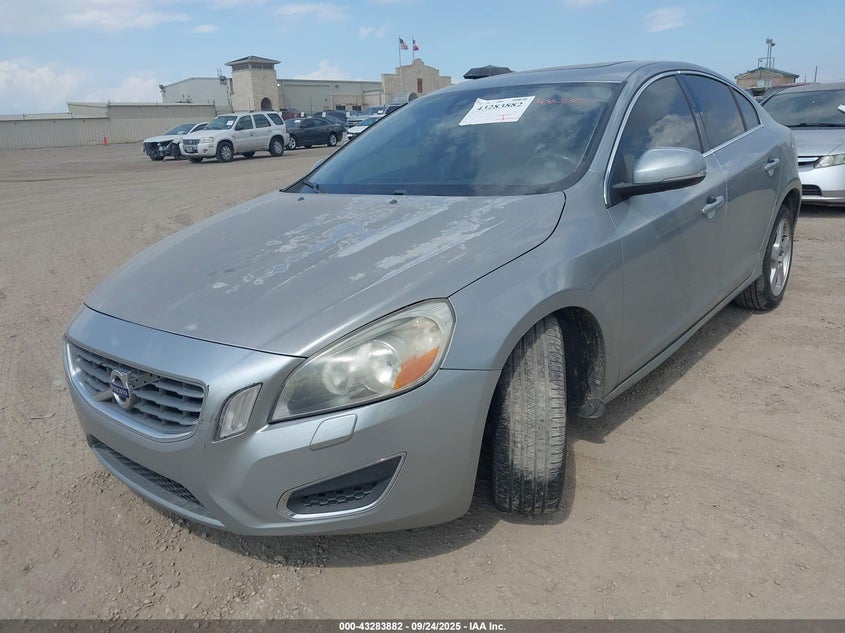 YV1612FS0D2231027 2013 VOLVO S60 photo no. 2